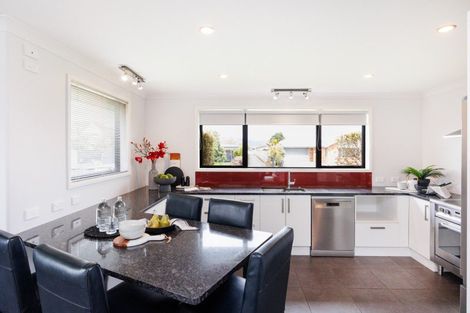 Photo of property in 22 Pegasus Place, Kelvin Grove, Palmerston North, 4414