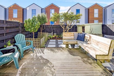 Photo of property in 20f5 Frankmoore Avenue, Johnsonville, Wellington, 6037