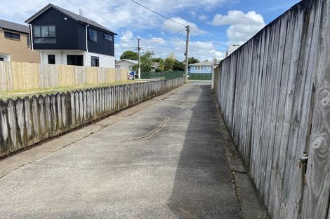 Photo of property in 39a Harrington Road, Henderson, Auckland, 0610