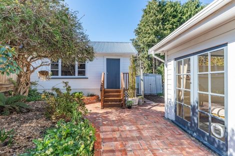 Photo of property in 14 Tower Avenue, Waverley, Dunedin, 9013