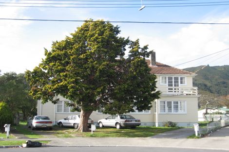 Photo of property in 5 Bertram Grove, Naenae, Lower Hutt, 5011