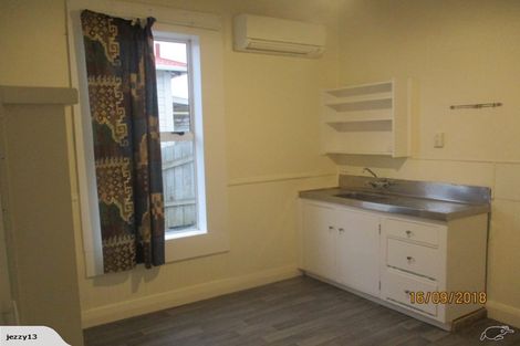 Photo of property in 258 Oxford Street, South Dunedin, Dunedin, 9012