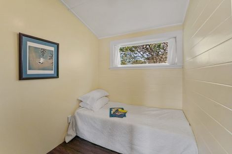 Photo of property in 6 Kapiti Lane, Otaki Beach, Otaki, 5512