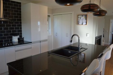 Photo of property in 11 Madeira Close, Whitby, Porirua, 5024