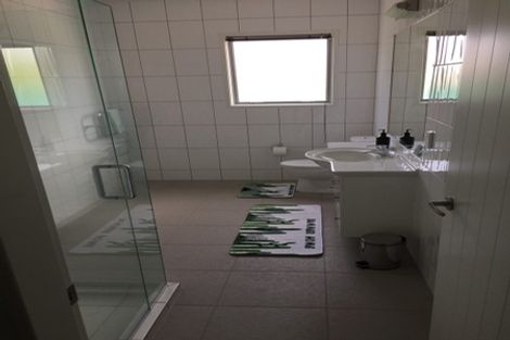Photo of property in 106b Karewa Parade, Papamoa Beach, Papamoa, 3118