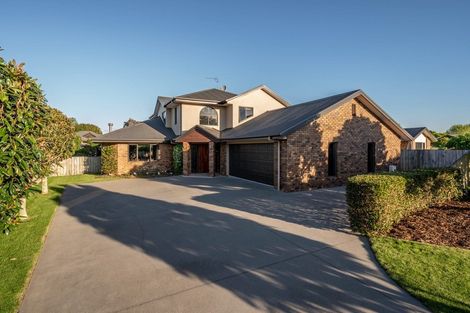 Photo of property in 8 Cooper Crescent, Cambridge, 3434