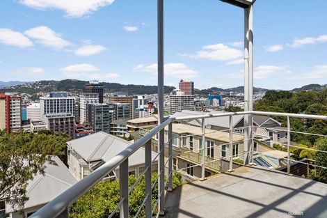 Photo of property in 23 Clermont Terrace, Kelburn, Wellington, 6012