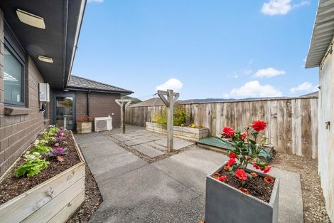 Photo of property in 107 Riverstone Drive, Riverstone Terraces, Upper Hutt, 5018
