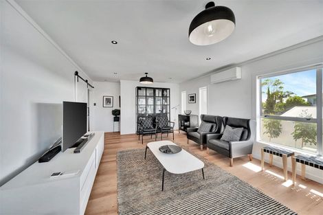 Photo of property in 45a View Road, Campbells Bay, Auckland, 0630
