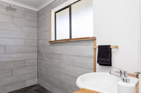 Photo of property in 66 Matuku Street, Two Mile Bay, Taupo, 3330