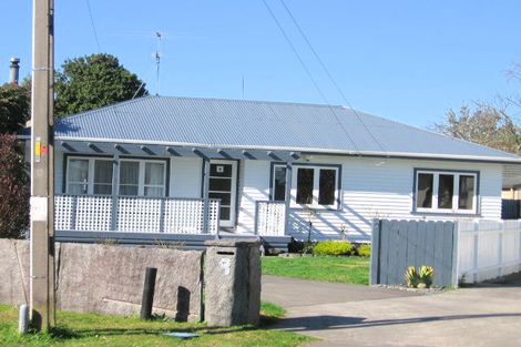 Photo of property in 9 Hill Crescent, Papakura, 2110