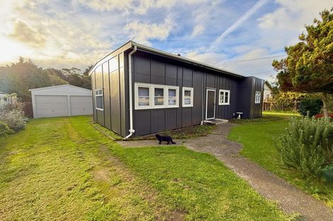 Photo of property in 3 Caversham Road, Westmere, Whanganui, 4501