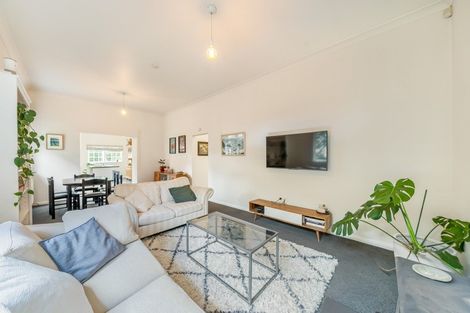Photo of property in 1 Heath Grove, Waiwhetu, Lower Hutt, 5010