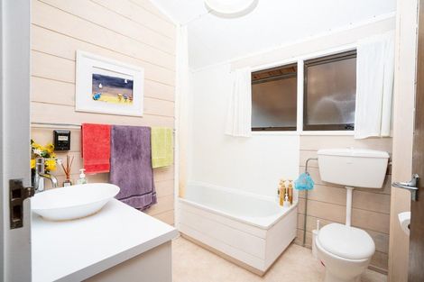 Photo of property in 168 Orangi Kaupapa Road, Northland, Wellington, 6012