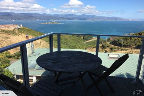 Photo of property in 126 Glanmire Road, Newlands, Wellington, 6037