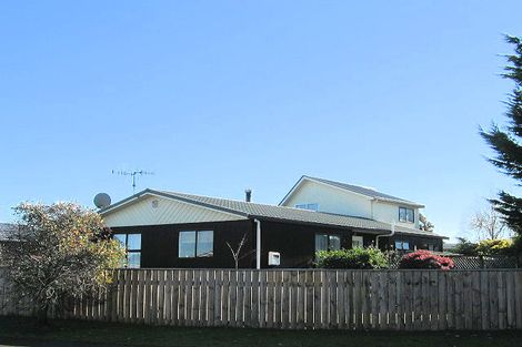 Photo of property in 36 Linwood Drive, Paraparaumu, 5032