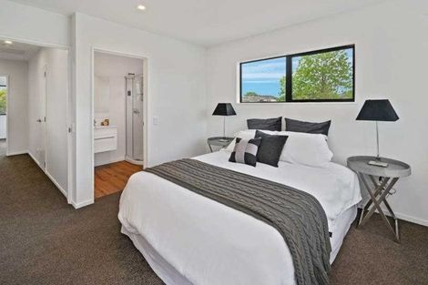 Photo of property in 2/40 Geraldine Street, Edgeware, Christchurch, 8013