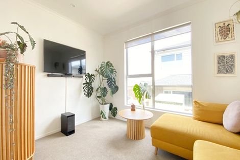 Photo of property in 31 Ngae Place, Mangere East, Auckland, 2024