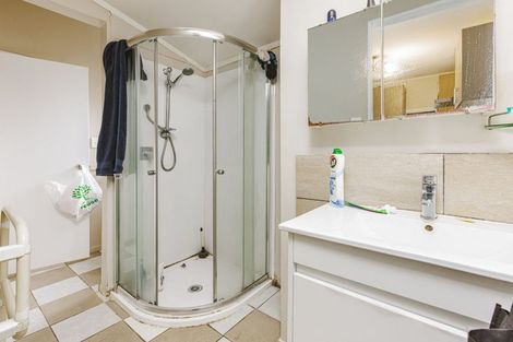 Photo of property in 22 Rimu Road, Mangere Bridge, Auckland, 2022