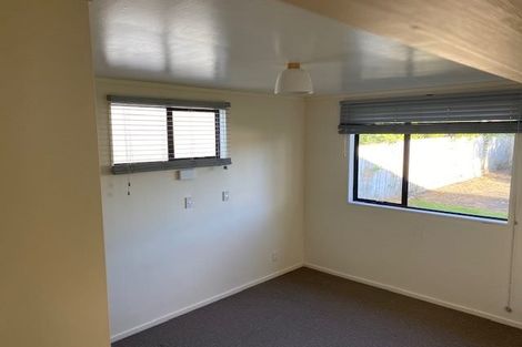 Photo of property in 98 Titirangi Road, New Lynn, Auckland, 0600