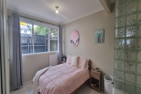 Photo of property in 171 Marine Parade, Mount Maunganui, 3116