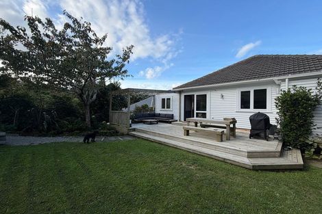 Photo of property in 43 Makara Road, Karori, Wellington, 6012