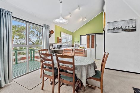 Photo of property in 37 West View Crescent, Onerahi, Whangarei, 0110