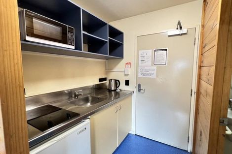 Photo of property in Basin Reserve Complex, 58/4 Sussex Street, Mount Cook, Wellington, 6021