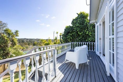 Photo of property in 1/49 Konini Road, Titirangi, Auckland, 0604
