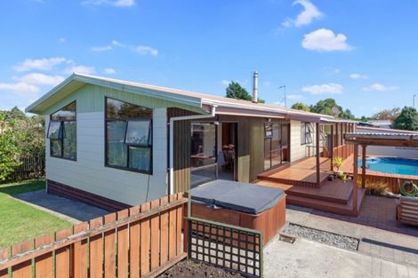 Photo of property in 2 Edgewater Grove, Whakatane, 3120