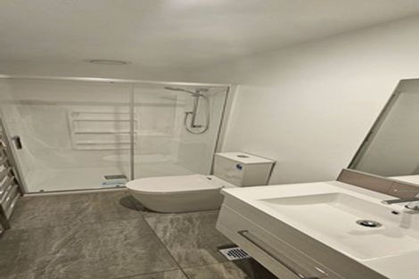 Photo of property in 13 Metoriti Crescent, Karaka, 2124