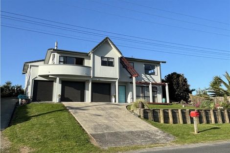 Photo of property in 575 Pukehina Parade, Pukehina, Te Puke, 3189