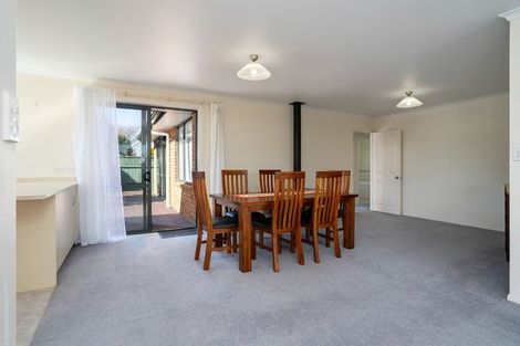 Photo of property in 27 Bowen Street, Cambridge, 3434