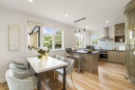 Photo of property in 10 Kerrykeel Drive, Flat Bush, Auckland, 2019