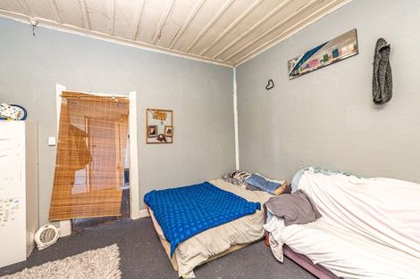 Photo of property in 39 Cornfoot Street, Castlecliff, Whanganui, 4501