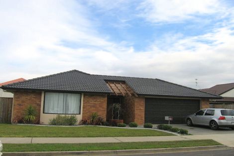 Photo of property in 17 Dalcross Drive, Flat Bush, Auckland, 2016