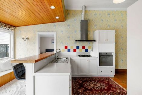 Photo of property in 41 Queen Street, Cambridge, 3434