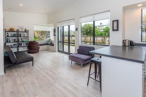 Photo of property in 146 Ocean Beach Road, Tairua, 3508