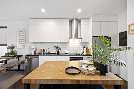 Photo of property in 20u3 Trent Street, Island Bay, Wellington, 6023
