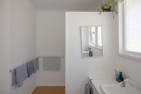 Photo of property in 6 Bride Street, Moeraki, 9482