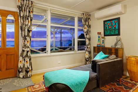 Photo of property in 34 The Parade, Paekakariki, 5034
