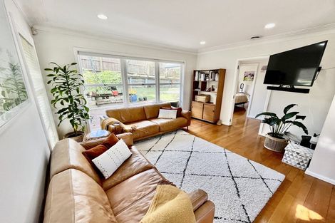 Photo of property in 136 Birkenhead Avenue, Birkenhead, Auckland, 0626