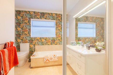 Photo of property in 14 Blythfield Place, Taradale, Napier, 4112