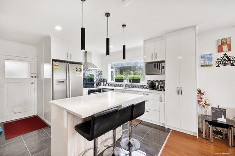 Photo of property in 3 Hunua Road, Papakura, 2110