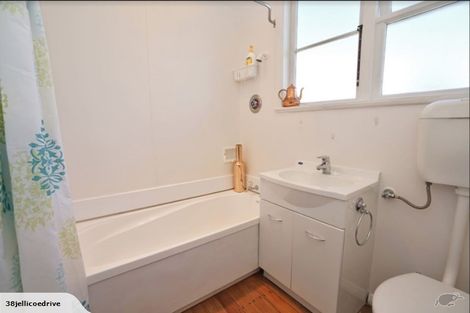 Photo of property in 38 Jellicoe Drive, Hamilton East, Hamilton, 3216