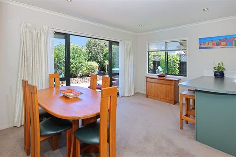Photo of property in 3 Pippen Court, Henderson, Auckland, 0612
