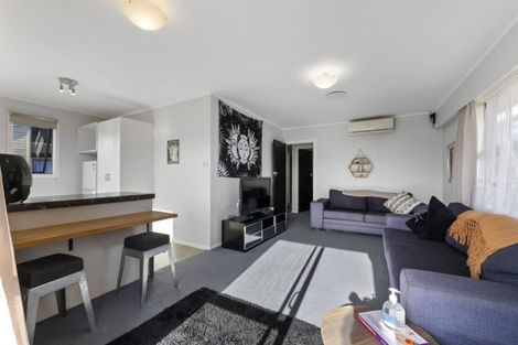 Photo of property in 251b Courtenay Street, Strandon, New Plymouth, 4312