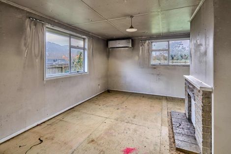 Photo of property in 6 Orewa Grove, Wainuiomata, Lower Hutt, 5014