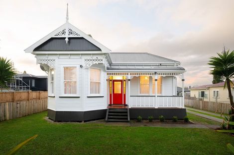 Photo of property in 6 Johnson Street, Dinsdale, Hamilton, 3204