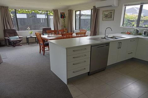 Photo of property in 25 Whincops Road, Halswell, Christchurch, 8025